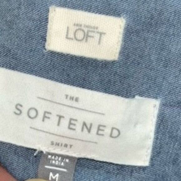 LOFT The Softened Shirt Chambray White Hearts Print Valentine's Day NWOT Small - Picture 9 of 11